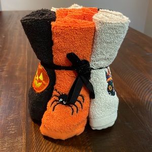 Halloween washcloths NWOT 6 in total